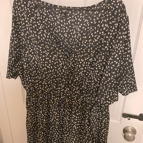 Shein black floral long wrap dress with ruffles. - Picture 1 of 4